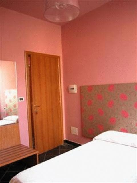 Albergo Lavagnese Lavagna Szoba fotó
